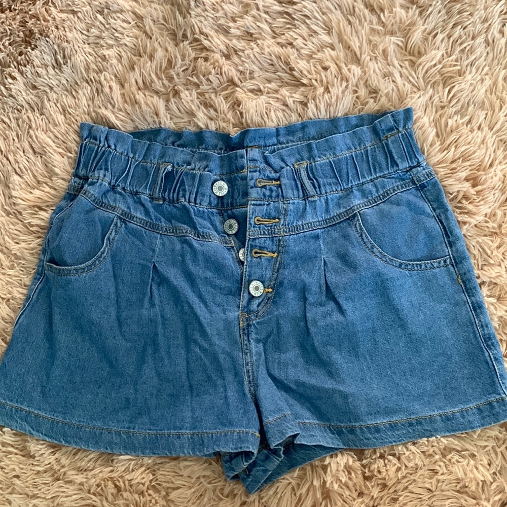 Flattering shorts
